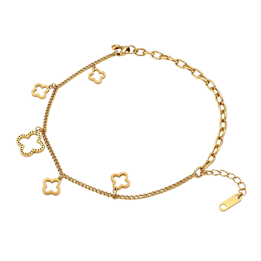 Clover charm bracelet